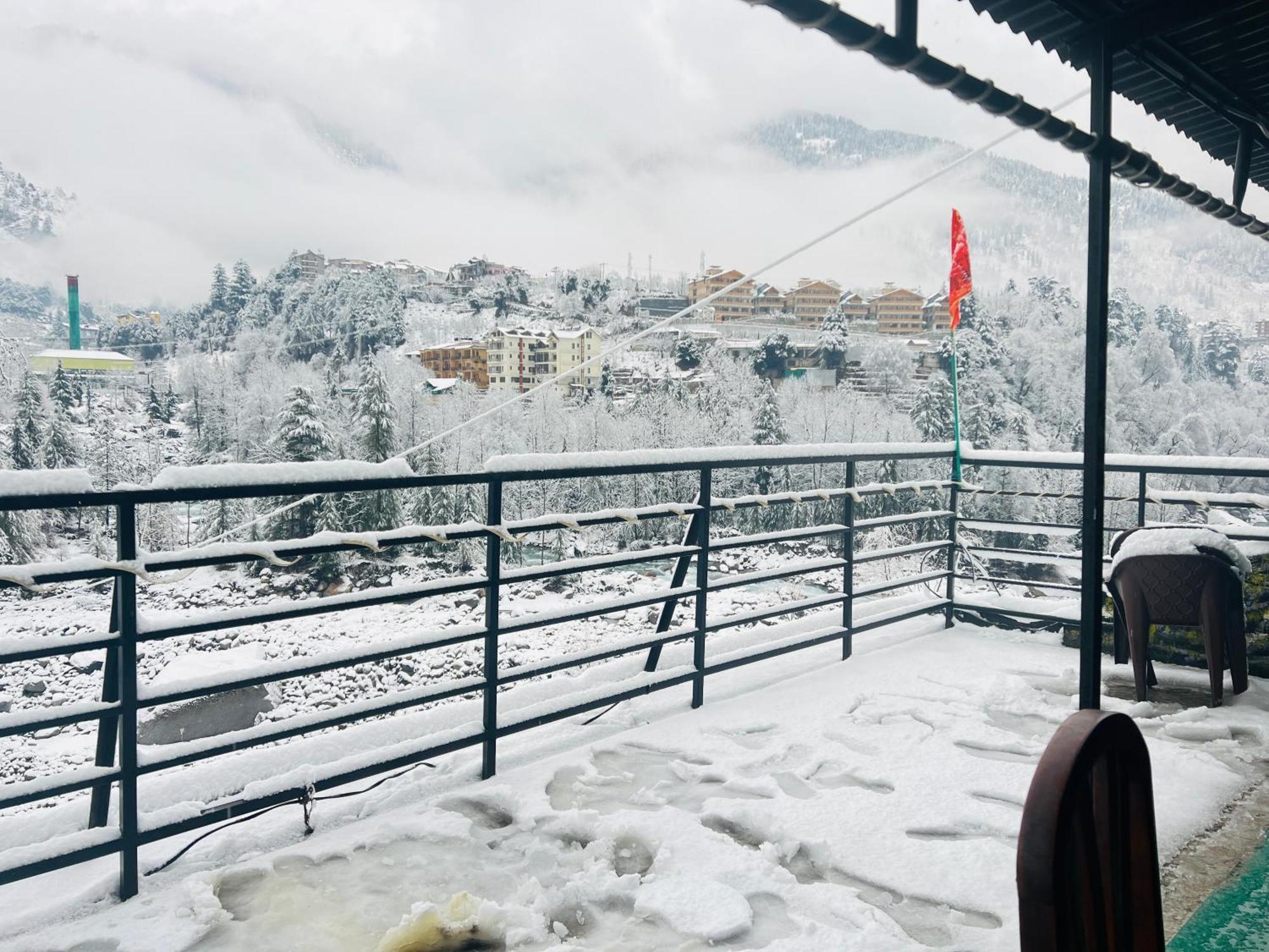 Hotel Green Link -#Near Volvo Bus Stand #Mountain View #River View #Open Terrace Manali  Ngoại thất bức ảnh