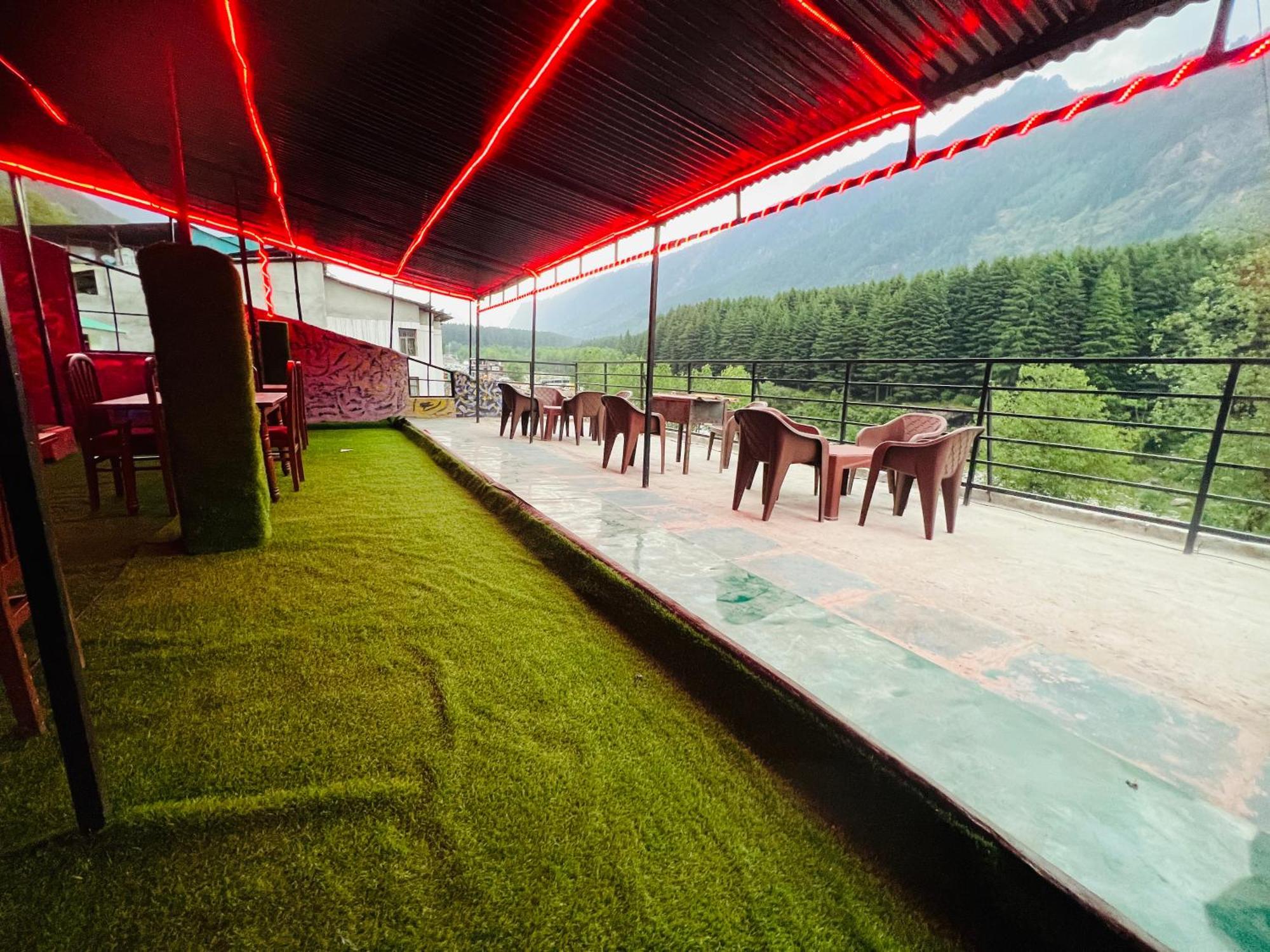 Hotel Green Link -#Near Volvo Bus Stand #Mountain View #River View #Open Terrace Manali  Ngoại thất bức ảnh