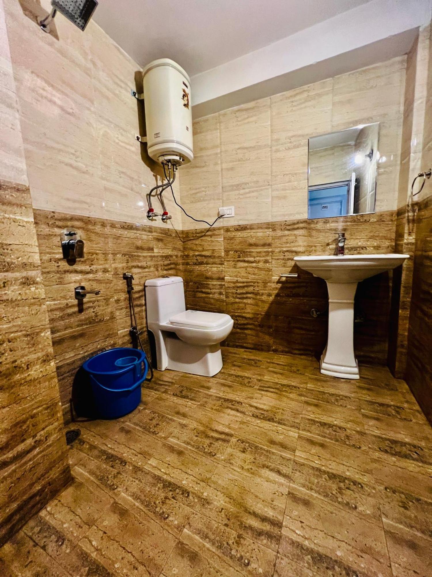 Hotel Green Link -#Near Volvo Bus Stand #Mountain View #River View #Open Terrace Manali  Ngoại thất bức ảnh